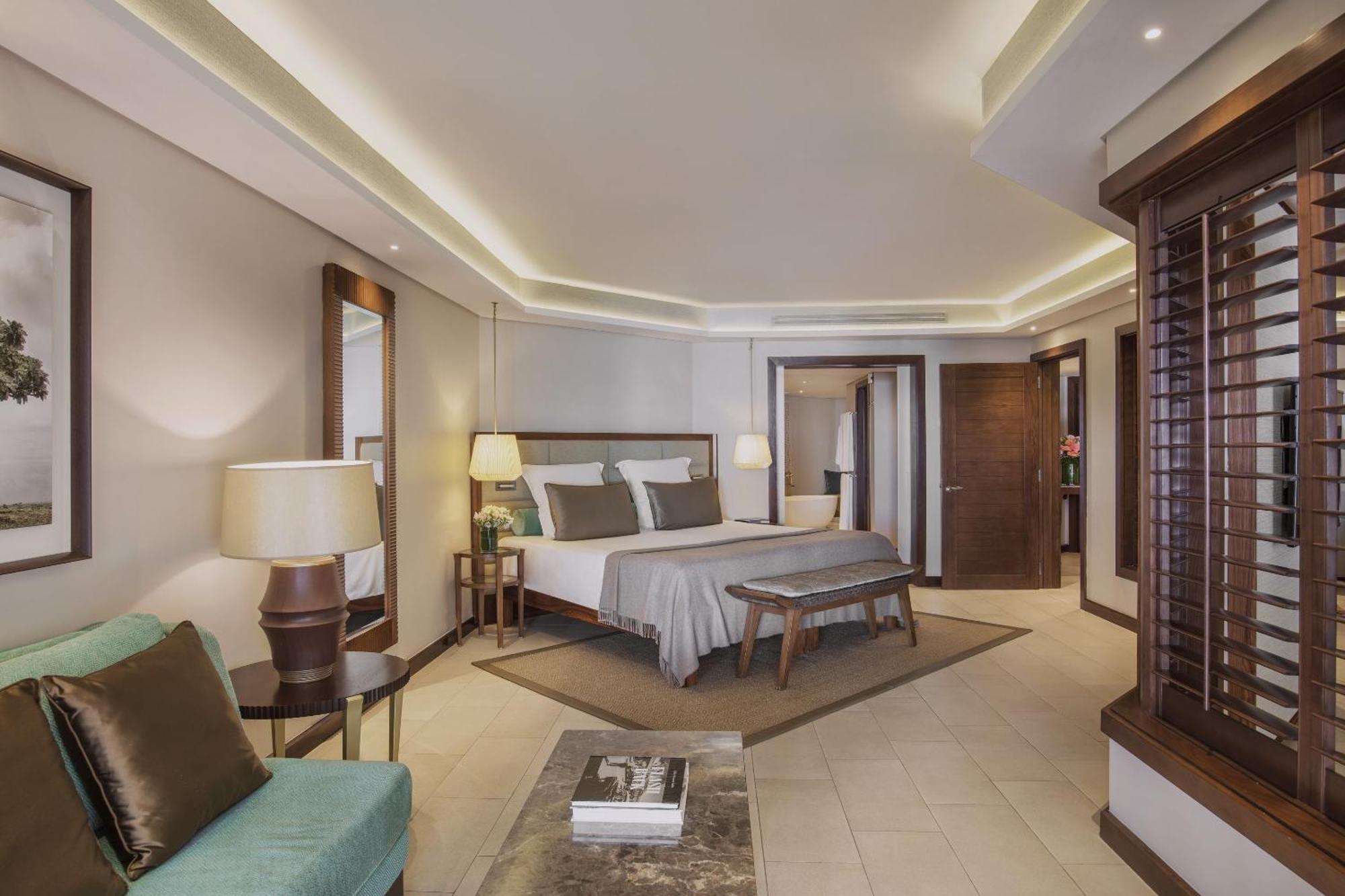 Suite Océan (2 Adultes + 2 Enfants) + 1 Massage Gratuit de 1 Heure par Adulte et par Séjour